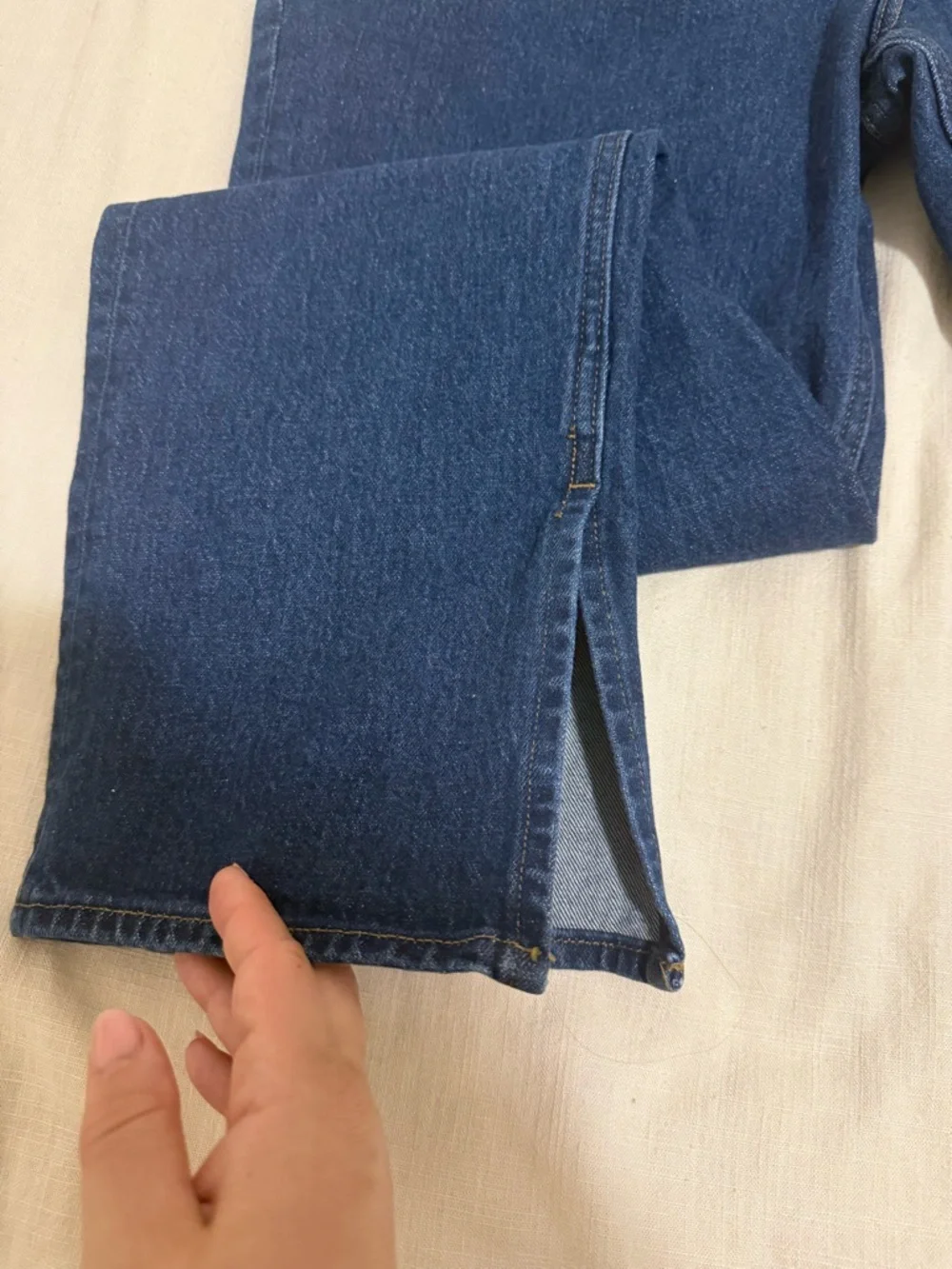 NWT Abercrombie & Fitch Deep Indigo Straight-Leg Jeans - Picture 3 of 4